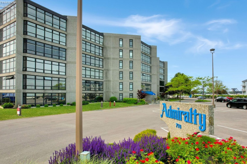 711 Lakeshore Drive, Port Clinton, 43452, 1 Bedroom Bedrooms, ,1 BathroomBathrooms,Residential,For Sale,Lakeshore,20262401