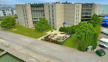 711 Lakeshore Drive, Port Clinton, 43452, 1 Bedroom Bedrooms, ,1 BathroomBathrooms,Residential,For Sale,Lakeshore,20262401