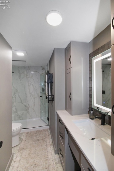 711 Lakeshore Drive, Port Clinton, 43452, 1 Bedroom Bedrooms, ,1 BathroomBathrooms,Residential,For Sale,Lakeshore,20262401