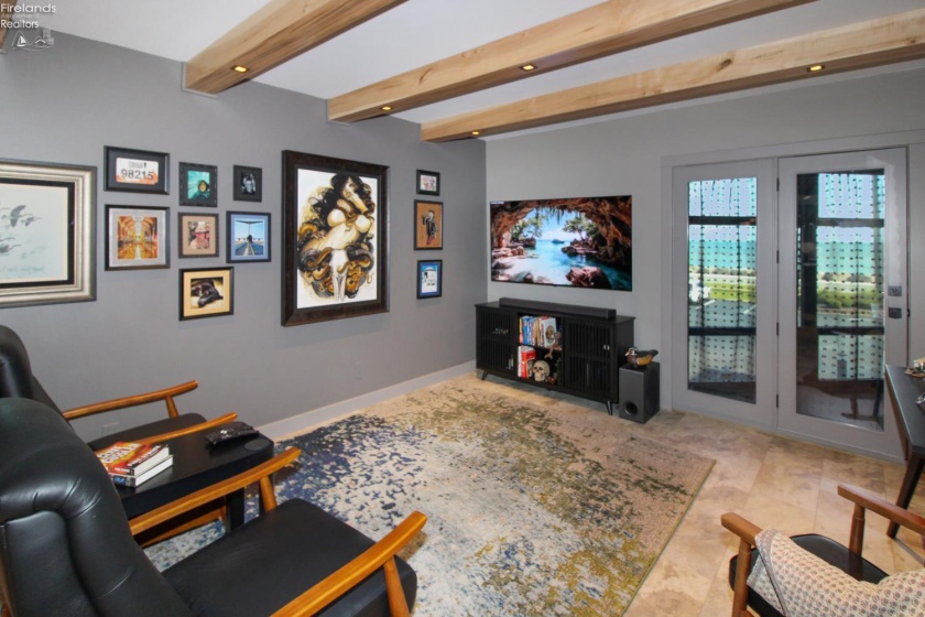 711 Lakeshore Drive, Port Clinton, 43452, 1 Bedroom Bedrooms, ,1 BathroomBathrooms,Residential,For Sale,Lakeshore,20262401