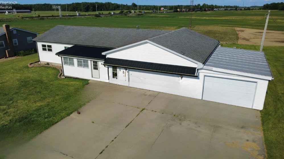 2758 Section Line Road 30 South, Willard, 44890, 3 Bedrooms Bedrooms, ,2 BathroomsBathrooms,Residential,For Sale,Section Line Road 30 South,20262402