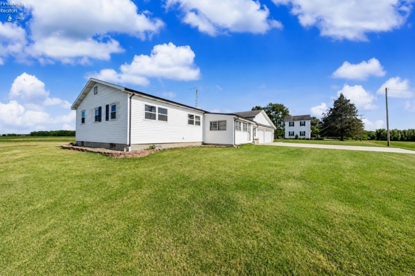 2758 Section Line Road 30 South, Willard, 44890, 3 Bedrooms Bedrooms, ,2 BathroomsBathrooms,Residential,For Sale,Section Line Road 30 South,20262402