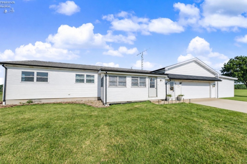 2758 Section Line Road 30 South, Willard, 44890, 3 Bedrooms Bedrooms, ,2 BathroomsBathrooms,Residential,For Sale,Section Line Road 30 South,20262402