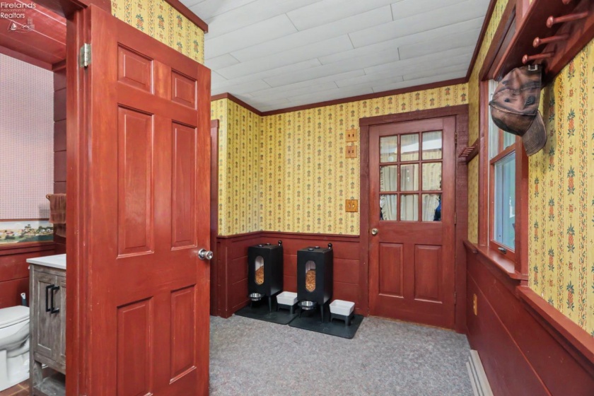 11 Countryside Drive, Greenwich, 44837, 3 Bedrooms Bedrooms, ,2 BathroomsBathrooms,Residential,For Sale,Countryside,20262411