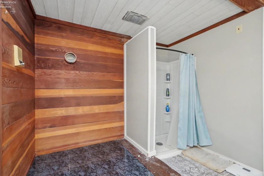 11 Countryside Drive, Greenwich, 44837, 3 Bedrooms Bedrooms, ,2 BathroomsBathrooms,Residential,For Sale,Countryside,20262411