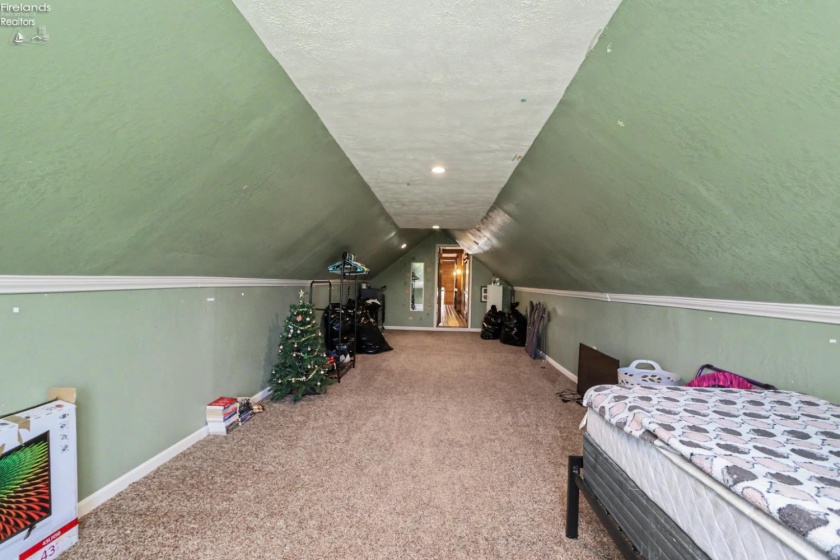 11 Countryside Drive, Greenwich, 44837, 3 Bedrooms Bedrooms, ,2 BathroomsBathrooms,Residential,For Sale,Countryside,20262411