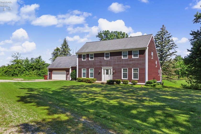 11 Countryside Drive, Greenwich, 44837, 3 Bedrooms Bedrooms, ,2 BathroomsBathrooms,Residential,For Sale,Countryside,20262411
