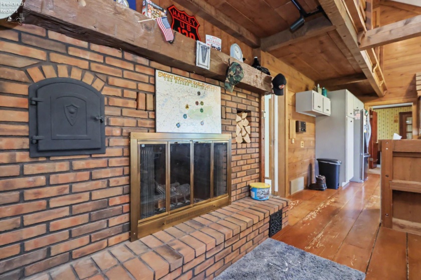 11 Countryside Drive, Greenwich, 44837, 3 Bedrooms Bedrooms, ,2 BathroomsBathrooms,Residential,For Sale,Countryside,20262411