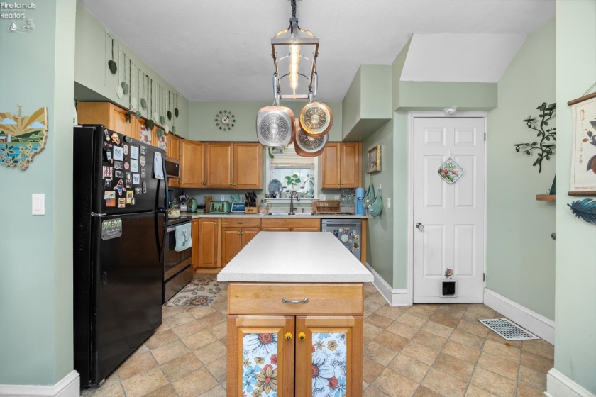 1131 Fifth, Sandusky, 44870, 3 Bedrooms Bedrooms, ,2 BathroomsBathrooms,Residential,For Sale,Fifth,20262413