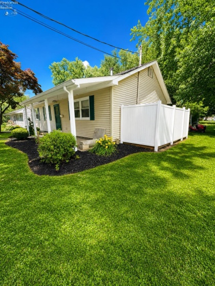 810 Taylor Avenue, Huron, 44839, 3 Bedrooms Bedrooms, ,2 BathroomsBathrooms,Residential,For Sale,Taylor,20262356
