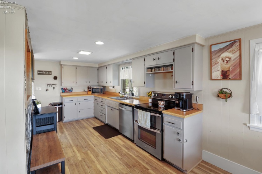 1778 Main Street, Bellevue, 44811, 4 Bedrooms Bedrooms, ,2 BathroomsBathrooms,Residential,For Sale,Main,20262260