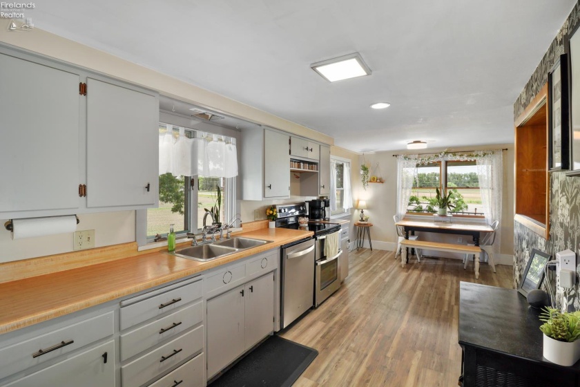 1778 Main Street, Bellevue, 44811, 4 Bedrooms Bedrooms, ,2 BathroomsBathrooms,Residential,For Sale,Main,20262260