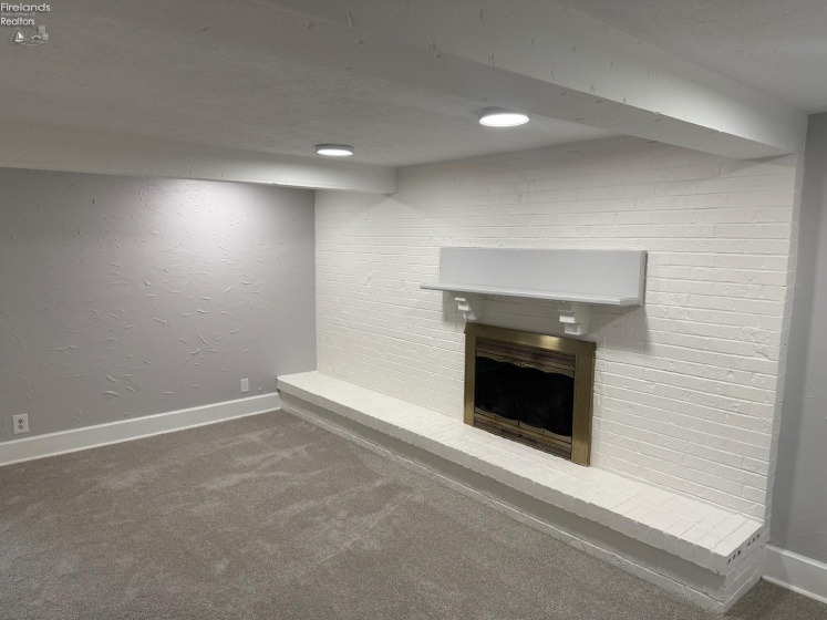 5028 Oakview Drive, Vermilion, 44089, 3 Bedrooms Bedrooms, ,2 BathroomsBathrooms,Residential,For Sale,Oakview,20262417