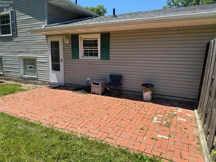 5028 Oakview Drive, Vermilion, 44089, 3 Bedrooms Bedrooms, ,2 BathroomsBathrooms,Residential,For Sale,Oakview,20262417