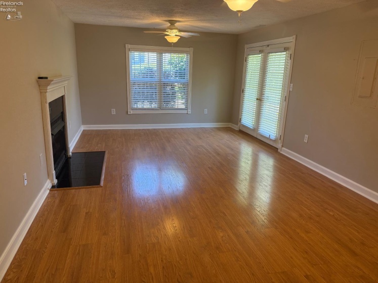 5028 Oakview Drive, Vermilion, 44089, 3 Bedrooms Bedrooms, ,2 BathroomsBathrooms,Residential,For Sale,Oakview,20262417