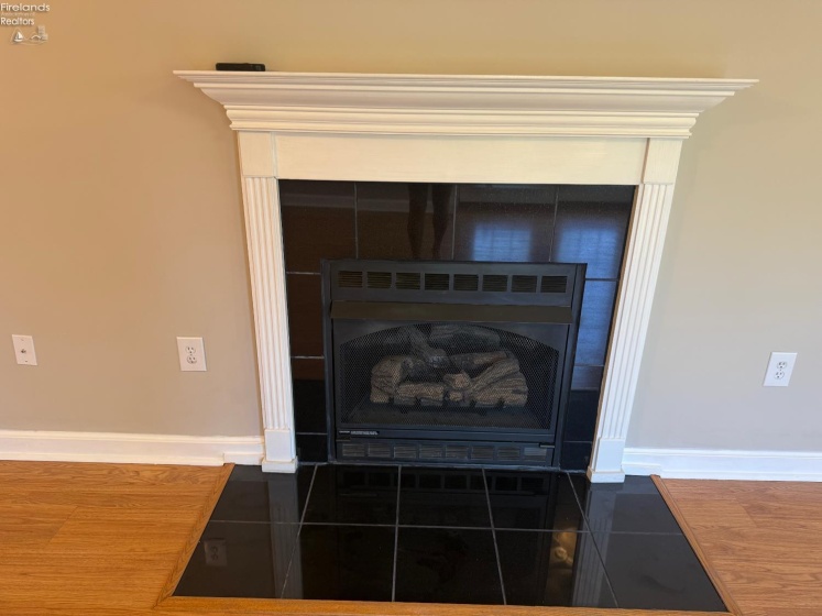 5028 Oakview Drive, Vermilion, 44089, 3 Bedrooms Bedrooms, ,2 BathroomsBathrooms,Residential,For Sale,Oakview,20262417