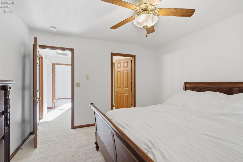 377 Lighthouse, Marblehead, 43440, 2 Bedrooms Bedrooms, ,2 BathroomsBathrooms,Residential,For Sale,Lighthouse,20262412