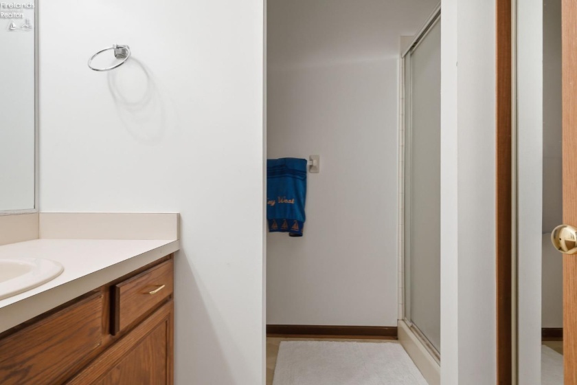377 Lighthouse, Marblehead, 43440, 2 Bedrooms Bedrooms, ,2 BathroomsBathrooms,Residential,For Sale,Lighthouse,20262412