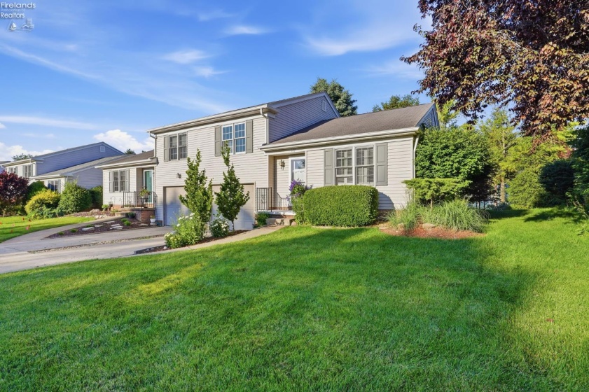 377 Lighthouse, Marblehead, 43440, 2 Bedrooms Bedrooms, ,2 BathroomsBathrooms,Residential,For Sale,Lighthouse,20262412