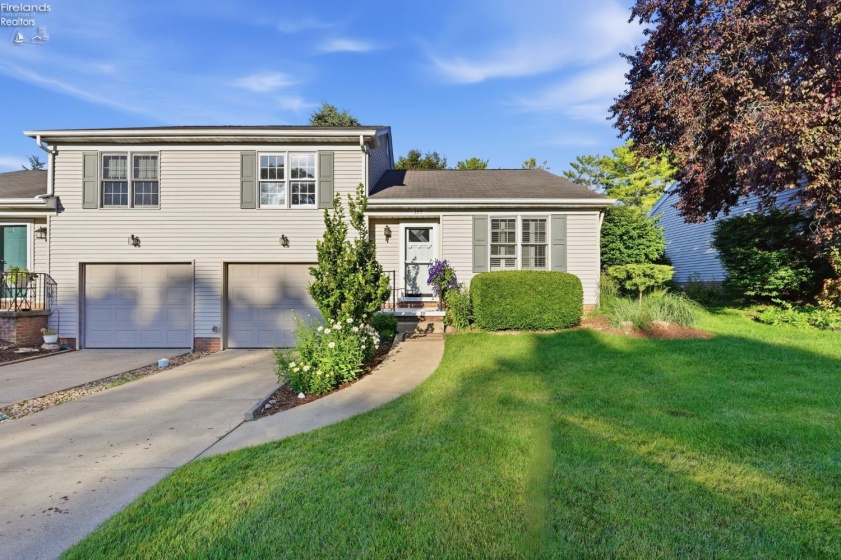 377 Lighthouse, Marblehead, 43440, 2 Bedrooms Bedrooms, ,2 BathroomsBathrooms,Residential,For Sale,Lighthouse,20262412