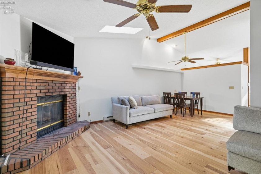 377 Lighthouse, Marblehead, 43440, 2 Bedrooms Bedrooms, ,2 BathroomsBathrooms,Residential,For Sale,Lighthouse,20262412