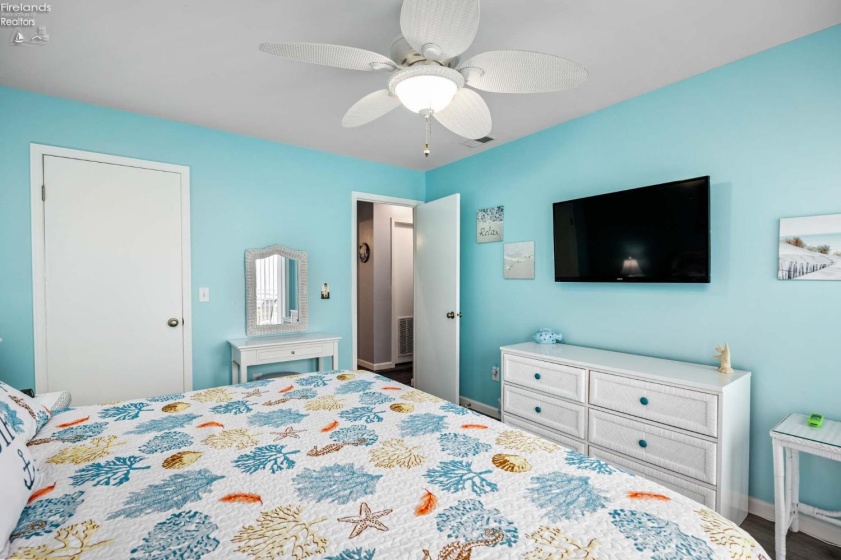 176 Clinton Reef Drive, Port Clinton, 43452, 2 Bedrooms Bedrooms, ,1 BathroomBathrooms,Residential,For Sale,Clinton Reef,20262405