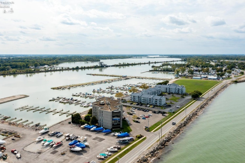 176 Clinton Reef Drive, Port Clinton, 43452, 2 Bedrooms Bedrooms, ,1 BathroomBathrooms,Residential,For Sale,Clinton Reef,20262405
