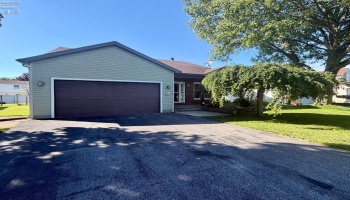 413 Pennsylvania Avenue, Sandusky, 44870, 3 Bedrooms Bedrooms, ,2 BathroomsBathrooms,Residential,For Sale,Pennsylvania,20262389 413 Pennsylvania Avenue, Sandusky, 44870, 3 Bedrooms Bedrooms, ,2 BathroomsBathrooms,Residential,For Sale,Pennsylvania,20262389