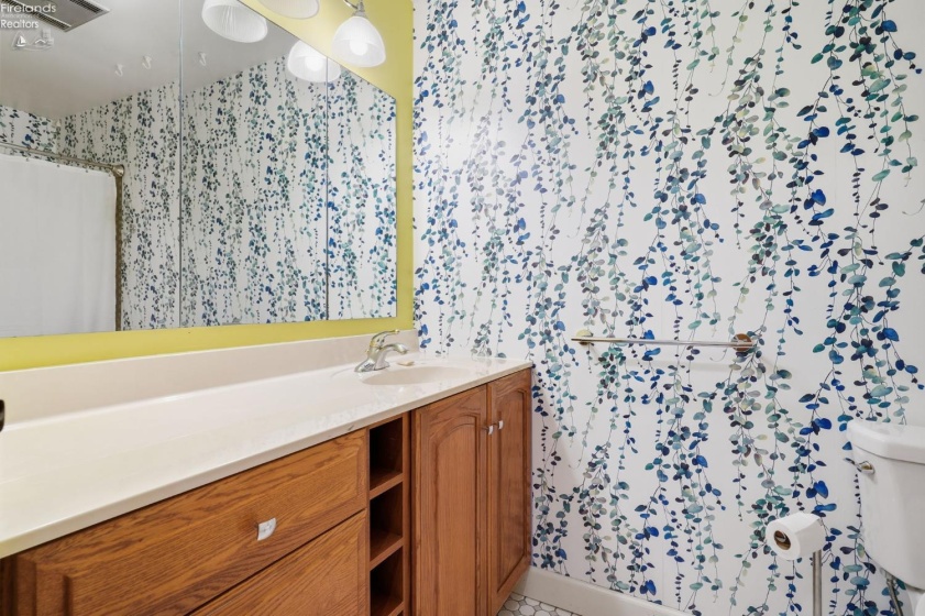 111 10th Street, Port Clinton, 43452, 3 Bedrooms Bedrooms, ,2 BathroomsBathrooms,Residential,For Sale,10th,20262418