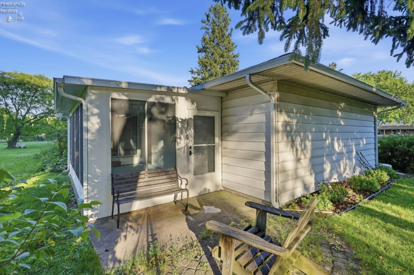 111 10th Street, Port Clinton, 43452, 3 Bedrooms Bedrooms, ,2 BathroomsBathrooms,Residential,For Sale,10th,20262418