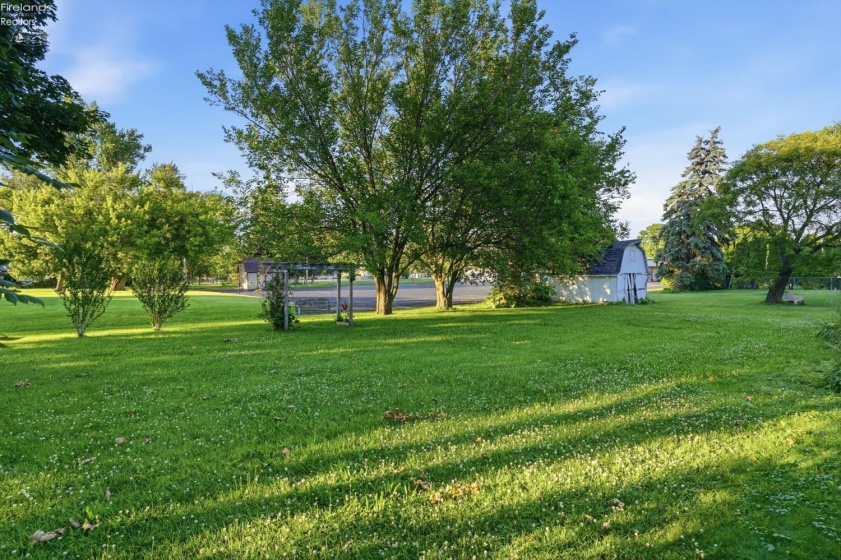 111 10th Street, Port Clinton, 43452, 3 Bedrooms Bedrooms, ,2 BathroomsBathrooms,Residential,For Sale,10th,20262418