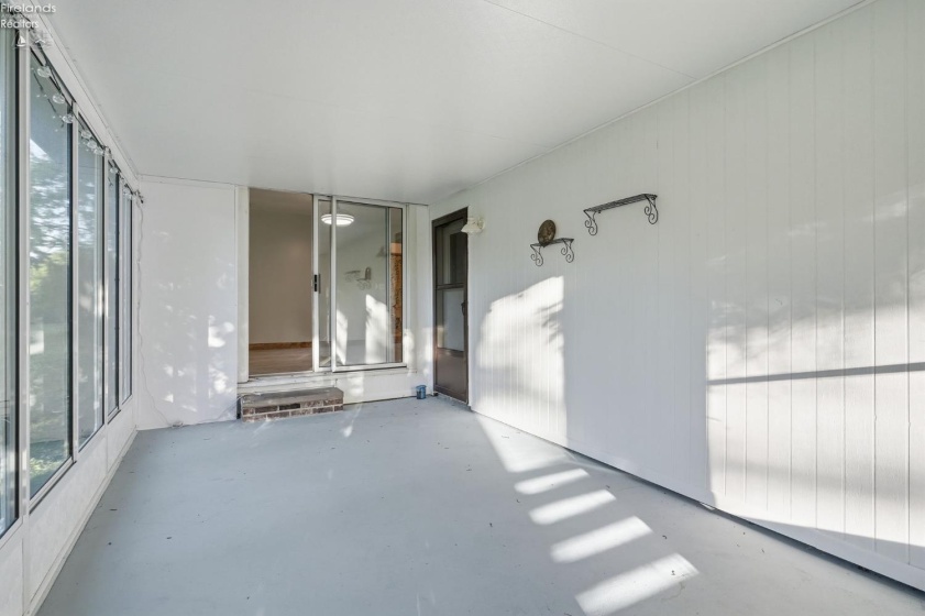 111 10th Street, Port Clinton, 43452, 3 Bedrooms Bedrooms, ,2 BathroomsBathrooms,Residential,For Sale,10th,20262418