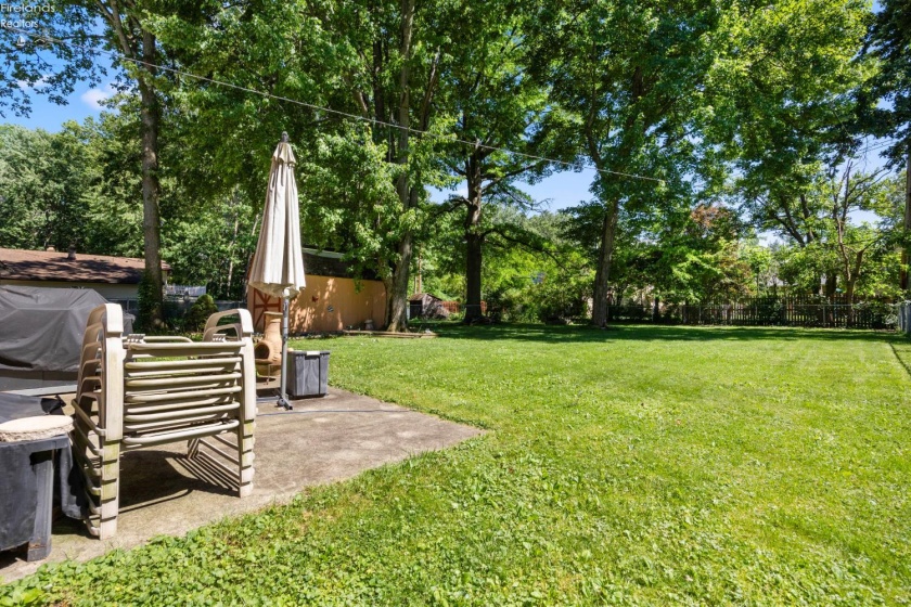 26043 Redwood Dr, Olmsted Falls, 44138, 4 Bedrooms Bedrooms, ,2 BathroomsBathrooms,Residential,For Sale,Redwood Dr,20262409
