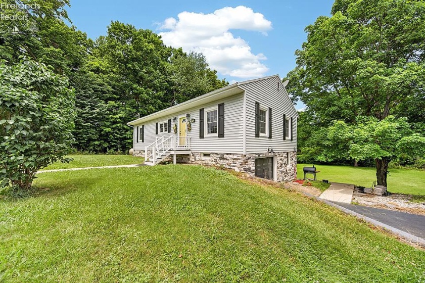 3511 State Route 18, Tiffin, 44883, 3 Bedrooms Bedrooms, ,2 BathroomsBathrooms,Residential,For Sale,State Route 18,20262404