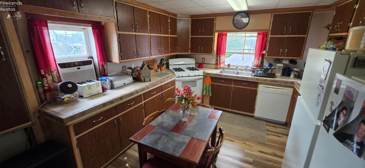 204 Sandusky Street, Tiffin, 44883, ,Multiple Units,For Sale,Sandusky,20262430