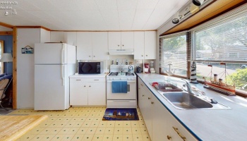 2175 Catawba Road, Port Clinton, 43452, 2 Bedrooms Bedrooms, ,1 BathroomBathrooms,Residential,For Sale,Catawba,20262414