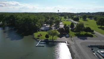 2175 Catawba Road, Port Clinton, 43452, 2 Bedrooms Bedrooms, ,1 BathroomBathrooms,Residential,For Sale,Catawba,20262414