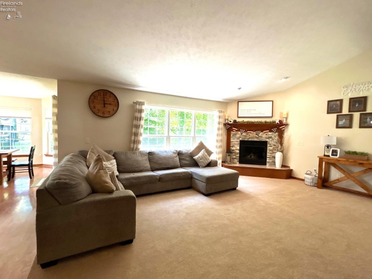 1052 Arrowhead, Vermilion, 44089, 3 Bedrooms Bedrooms, ,3 BathroomsBathrooms,Residential,For Sale,Arrowhead,20262385