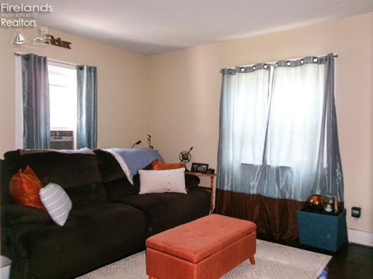 514 Kensington, Bellevue, 44811, 2 Bedrooms Bedrooms, ,1 BathroomBathrooms,Residential,For Sale,Kensington,20262287