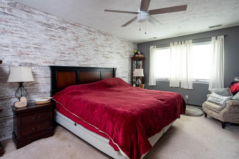 21 Brookview Drive, Fremont, 43420, 2 Bedrooms Bedrooms, ,2 BathroomsBathrooms,Residential,For Sale,Brookview,20262324