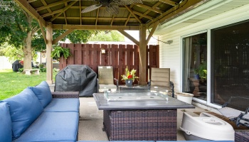 21 Brookview Drive, Fremont, 43420, 2 Bedrooms Bedrooms, ,2 BathroomsBathrooms,Residential,For Sale,Brookview,20262324