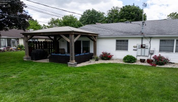 21 Brookview Drive, Fremont, 43420, 2 Bedrooms Bedrooms, ,2 BathroomsBathrooms,Residential,For Sale,Brookview,20262324