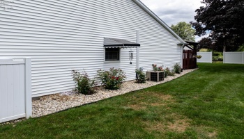 21 Brookview Drive, Fremont, 43420, 2 Bedrooms Bedrooms, ,2 BathroomsBathrooms,Residential,For Sale,Brookview,20262324