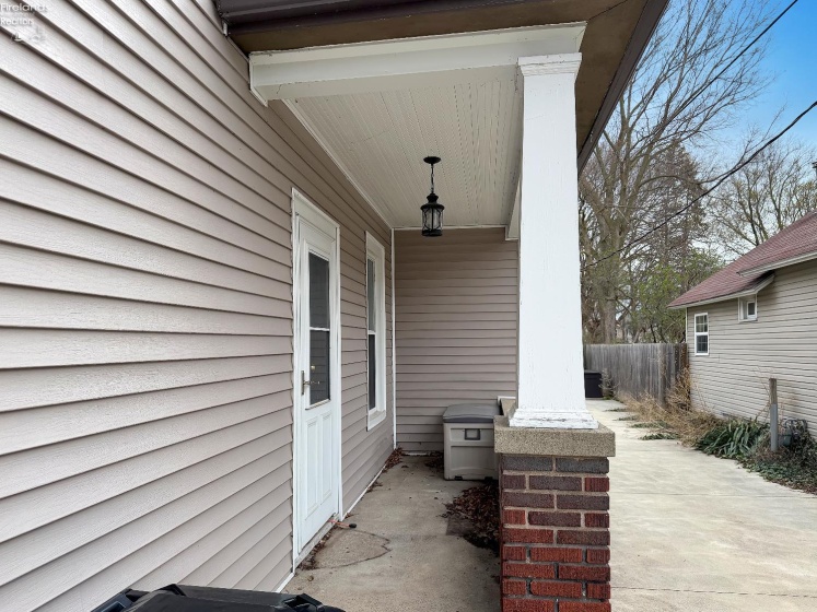 615 Neil Street, Sandusky, 44870, 4 Bedrooms Bedrooms, ,2 BathroomsBathrooms,Residential,For Sale,Neil,20262433