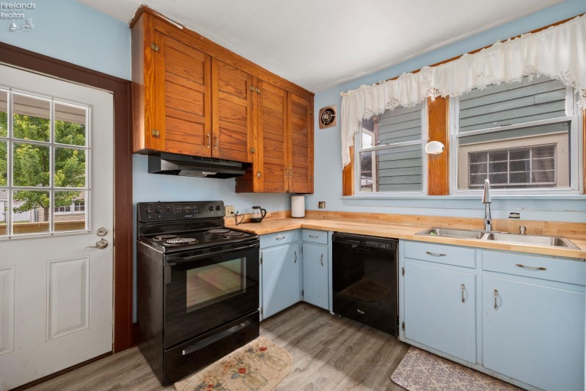 1019 Fifth Street, Sandusky, 44870, 3 Bedrooms Bedrooms, ,2 BathroomsBathrooms,Residential,For Sale,Fifth,20262348