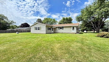 5177 State Route 53, Tiffin, 44883, 3 Bedrooms Bedrooms, ,2 BathroomsBathrooms,Residential,For Sale,State Route 53,20262396 5177 State Route 53, Tiffin, 44883, 3 Bedrooms Bedrooms, ,2 BathroomsBathrooms,Residential,For Sale,State Route 53,20262396