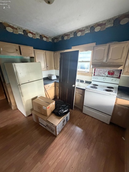 504 Thoman Street, Crestline, 44827, 4 Bedrooms Bedrooms, ,1 BathroomBathrooms,Residential,For Sale,Thoman,20262441