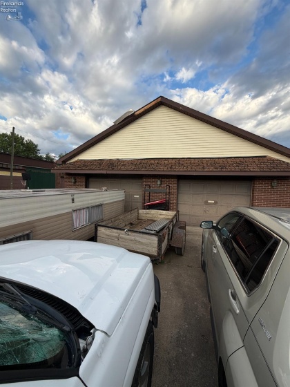 207 Woodbine Street, Willard, 44890, 3 Bedrooms Bedrooms, ,3 BathroomsBathrooms,Residential,For Sale,Woodbine,20262445