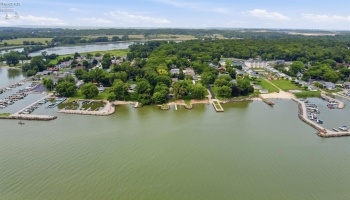 2327 Oak Knoll Drive, Marblehead, 43440, 3 Bedrooms Bedrooms, ,2 BathroomsBathrooms,Residential,For Sale,Oak Knoll,20262397 2327 Oak Knoll Drive, Marblehead, 43440, 3 Bedrooms Bedrooms, ,2 BathroomsBathrooms,Residential,For Sale,Oak Knoll,20262397