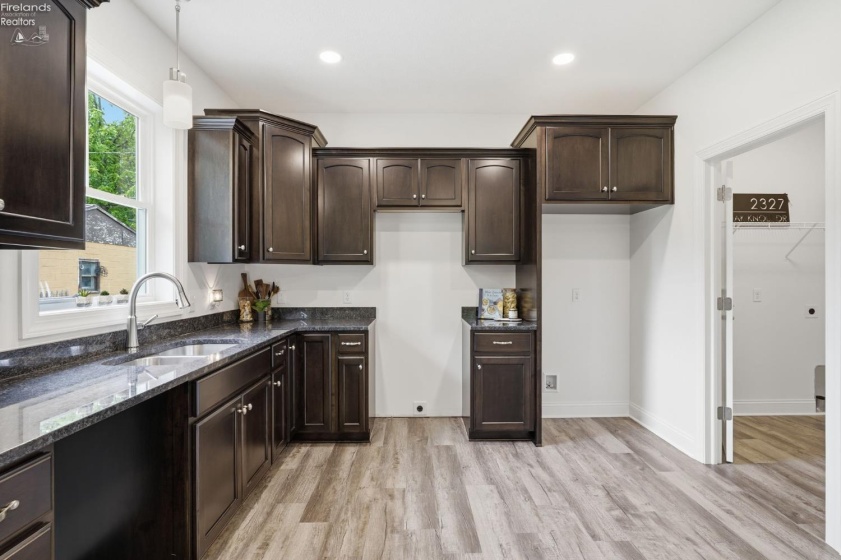 2327 Oak Knoll Drive, Marblehead, 43440, 3 Bedrooms Bedrooms, ,2 BathroomsBathrooms,Residential,For Sale,Oak Knoll,20262397